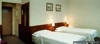 Hotel Rzymski 3* פוזנן