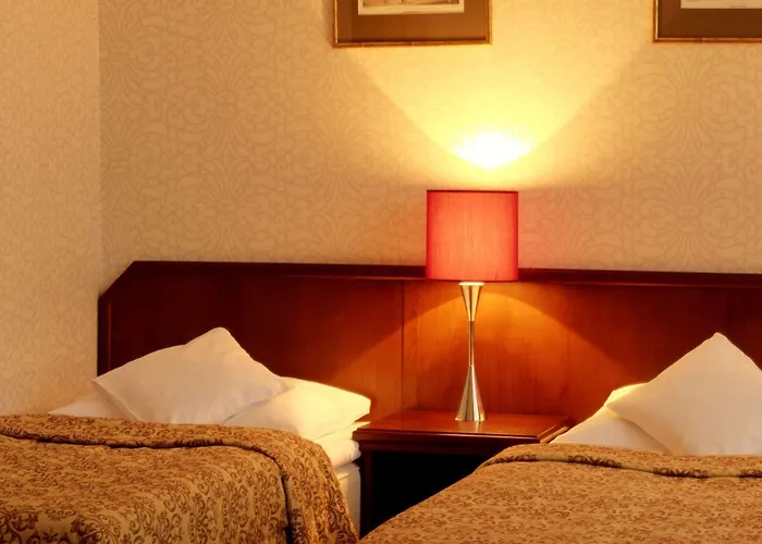 Готель Hotel Rzymski Познань